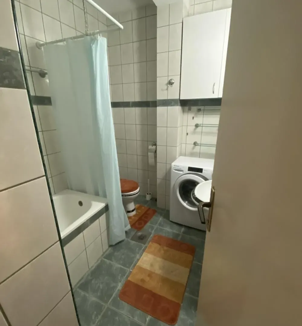Izdavanje, trosoban stan, 80m², Olimp, Zvezdara Sve Podlokacije