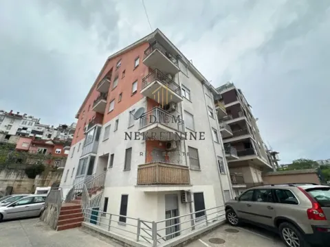 Izdavanje, jednosoban stan, 44m², Momišići, Podgorica - image 13