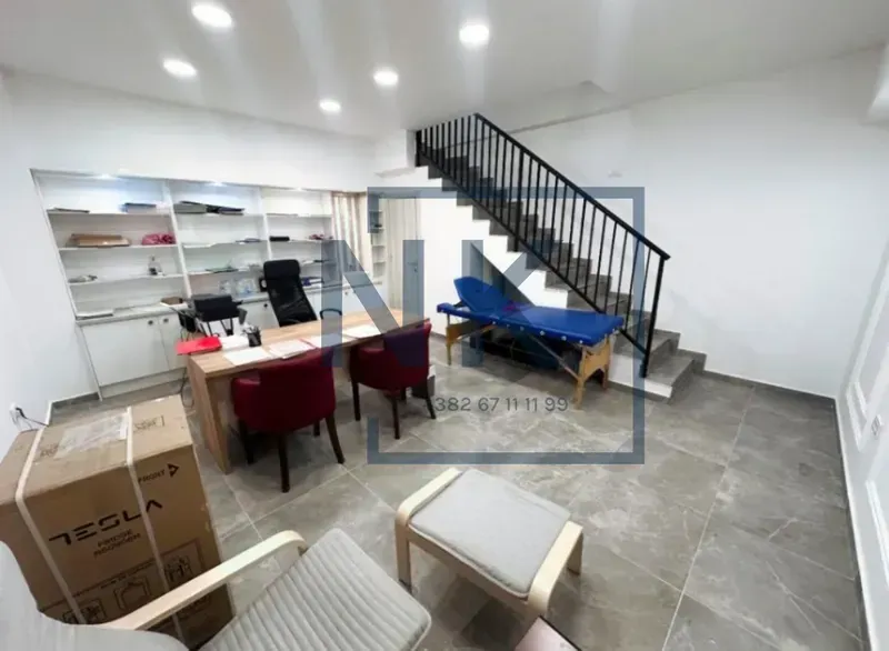 Rent, office space, 56m², Blok 9, Podgorica