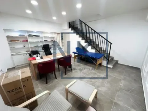 Izdavanje, poslovni prostor, 56m², Blok 9, Podgorica - image 6