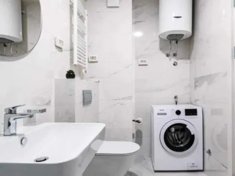 Prodaja, jednosoban stan, 48m², Centar, Bar - image 8