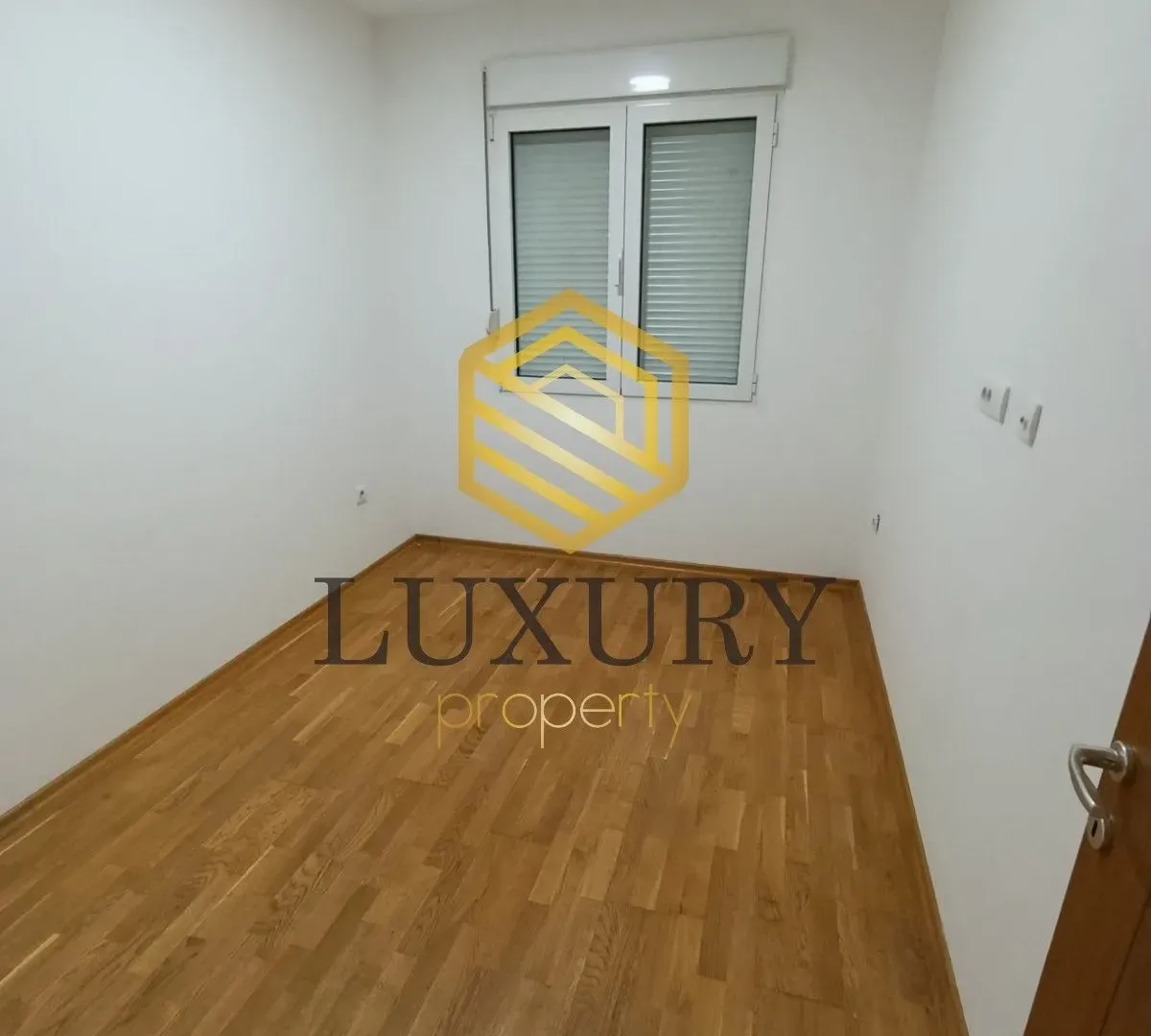 Prodaja, jednosoban stan, 43m², Blok 9, Podgorica