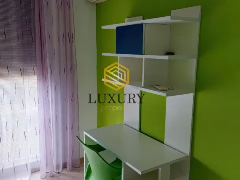 Izdavanje, trosoban stan, 140m², Preko Morače, Podgorica - image 2