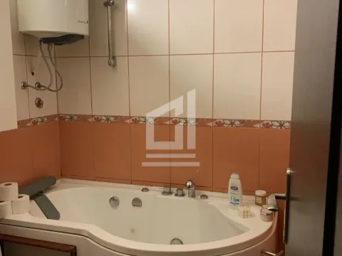 Prodaja, trosoban stan, 86m², Centar, Podgorica - image 23