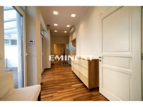 Prodaja, kuća, 304m², Zemun Centar, Zemun Sve Podlokacije - image 7