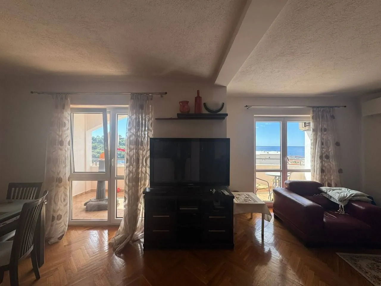 Sale, four bedroom apartment, 176m², Petrovac, Budva