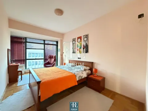 Rent, two bedroom apartment, 76m², Centar, Podgorica - image 8