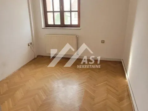 Izdavanje, kuća, 450m², Telep, Novi Sad Sve Podlokacije - image 7