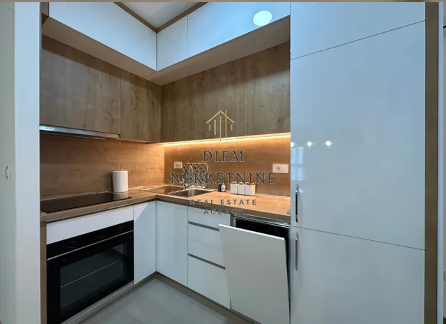 Izdavanje, jednosoban stan, 46m², City Kvart, Podgorica