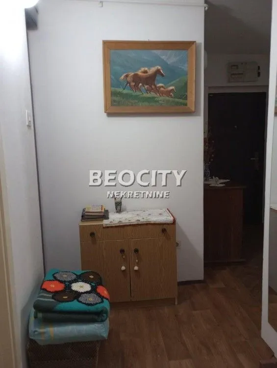 Sale, apartment, 69m², Novo naselje, Novi Sad