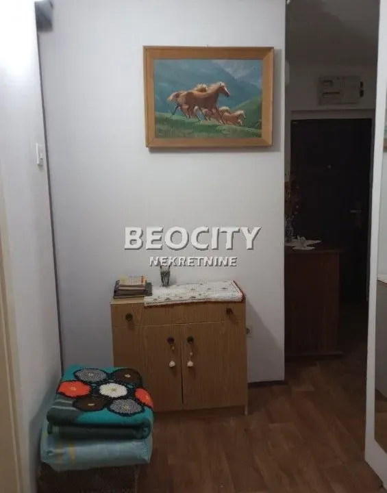 Prodaja, stan, 69m², Novo naselje, Novi Sad