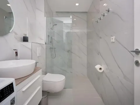 Sale, office space, 382m², Kotor, Crna Gora - image 8