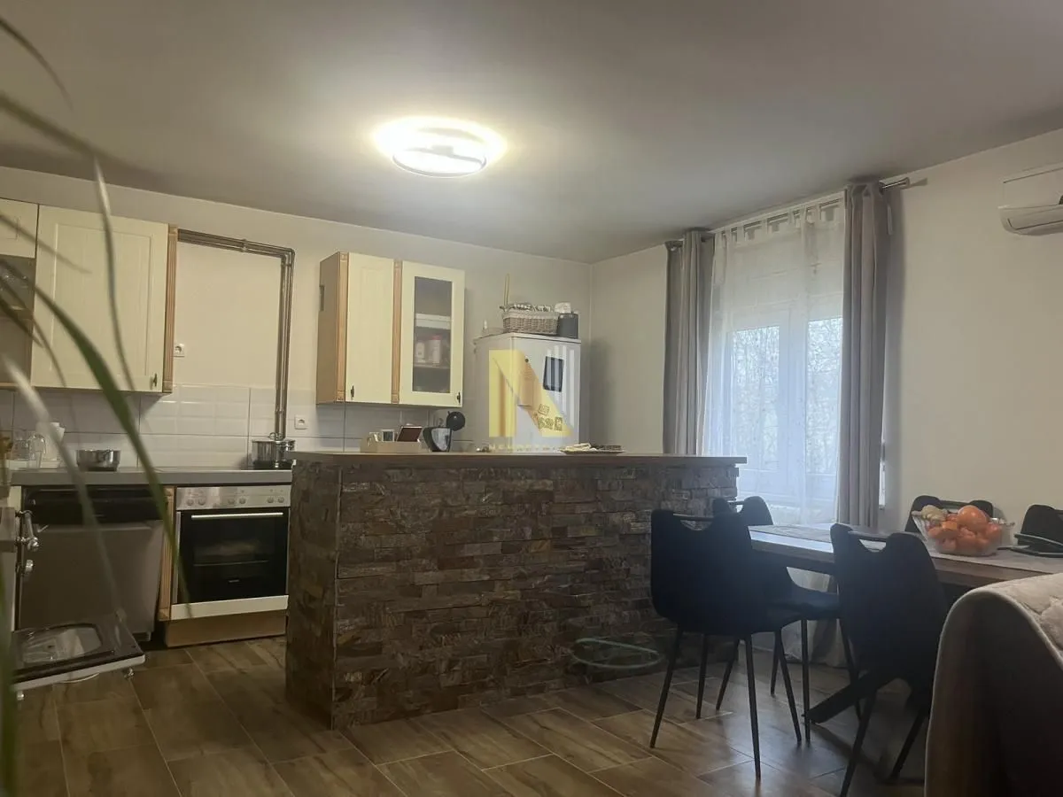 Prodaja, kuća, 144m², Irig, Srbija