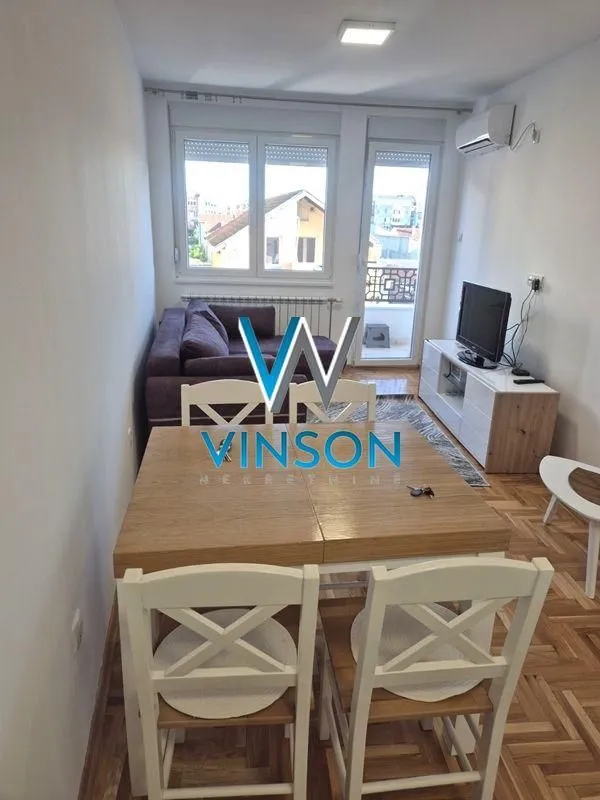 Izdavanje, jednosoban stan, 39m², Salajka, Novi Sad Sve Podlokacije