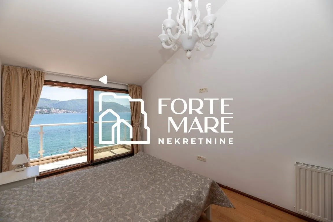 Prodaja, trosoban stan, 118m², Njivice, Herceg Novi