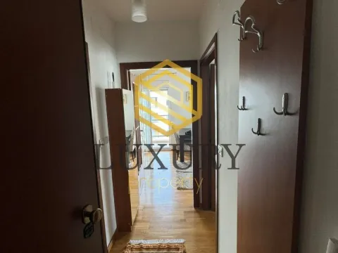 Izdavanje, jednosoban stan, 54m², City Kvart, Podgorica - image 8