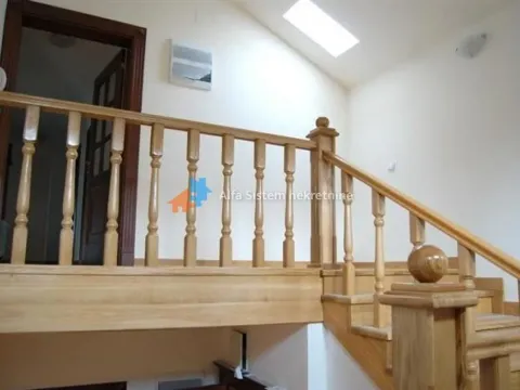 Izdavanje, stan, 300m², Savski Venac, Beograd - image 7