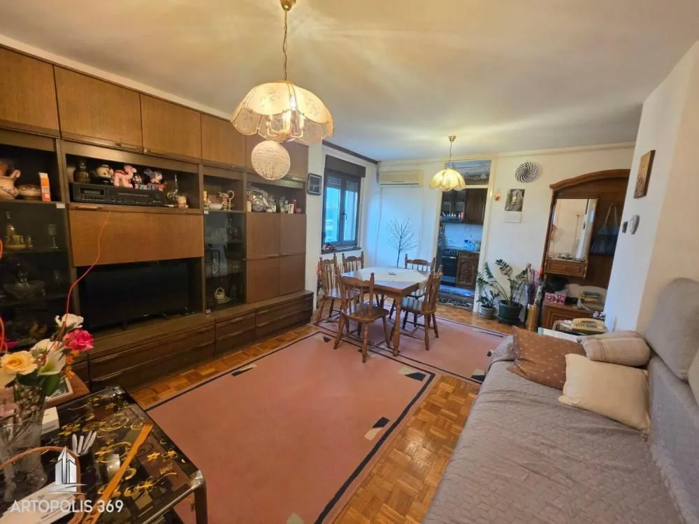 Prodaja, trosoban stan, 75m², Novi Beograd Blok 72, Novi Beograd Sve Podlokacije