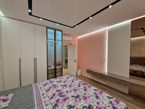 Izdavanje, dvosoban stan, 72m², Tivat, Crna Gora - image 15