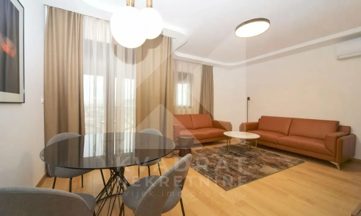 Izdavanje, dvosoban stan, 74m², City Kvart, Podgorica