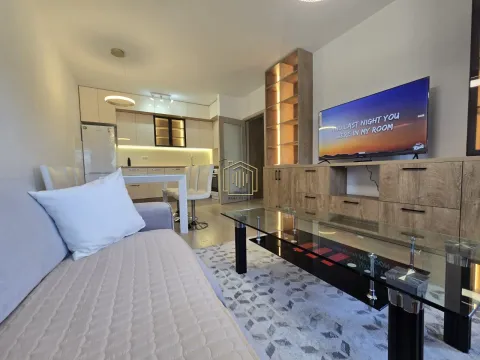 Rent, two bedroom apartment, 70m², City Kvart, Podgorica - image 2