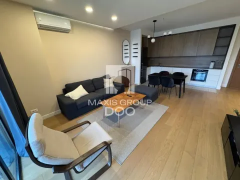 Izdavanje, trosoban stan, 90m², Savski Venac, Beograd - image 1