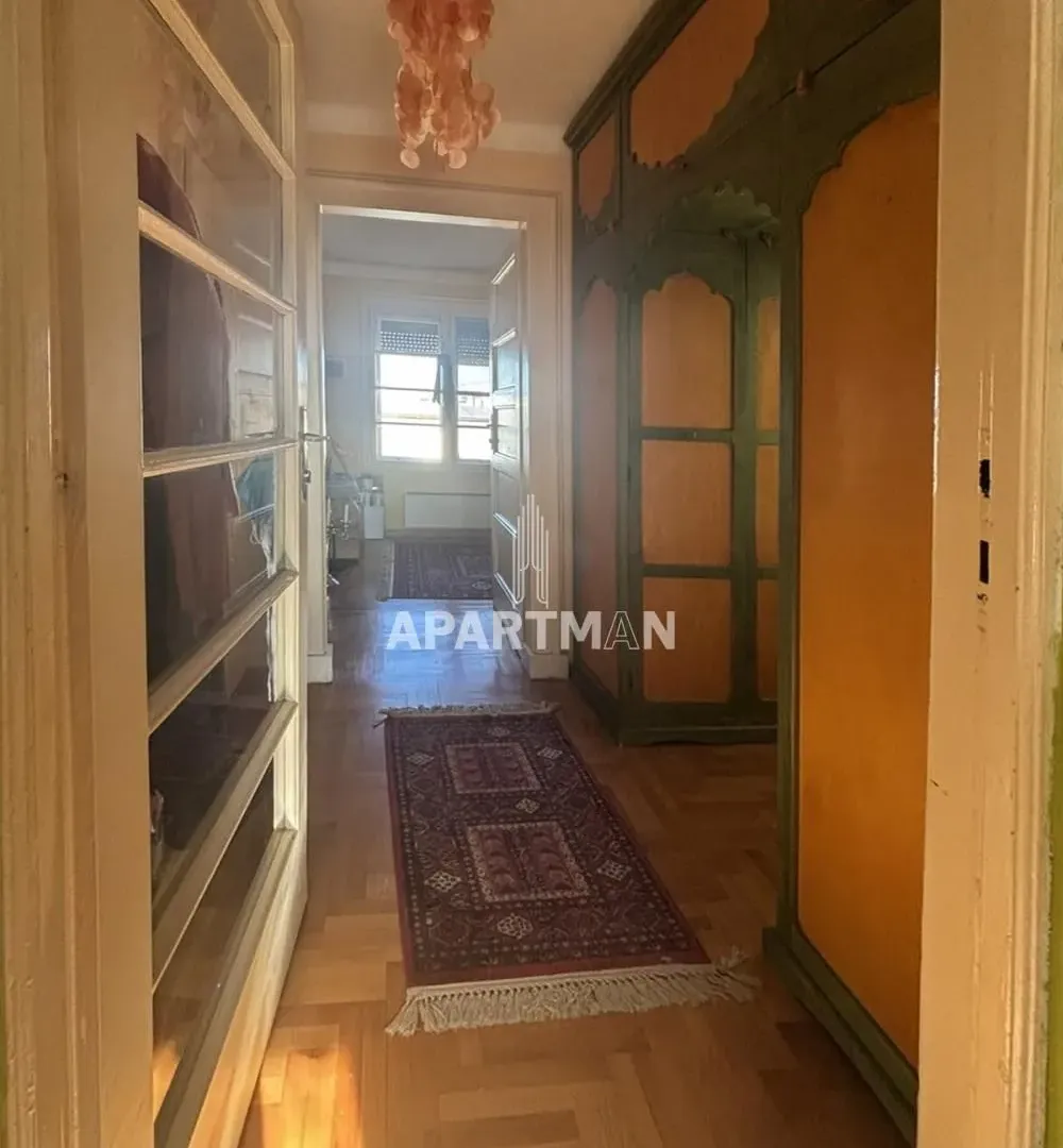 Sale, one bedroom apartment, 32m², Stari Grad, Beograd
