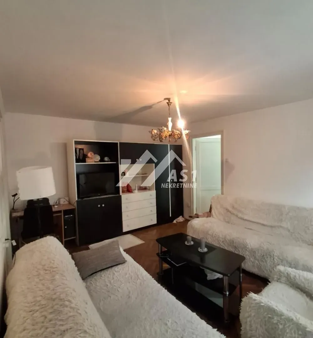 Izdavanje, dvosoban stan, 47m², Detelinara, Novi Sad Sve Podlokacije