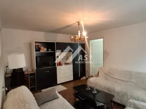 Izdavanje, dvosoban stan, 47m², Detelinara, Novi Sad Sve Podlokacije