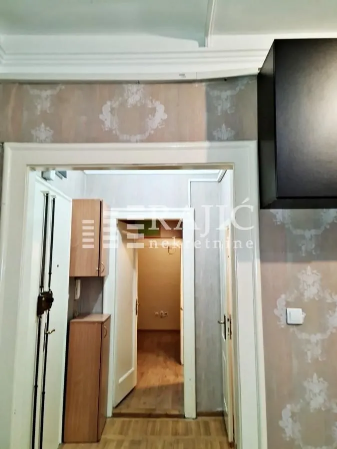 Rent, office space, 84m², Stari Grad, Beograd