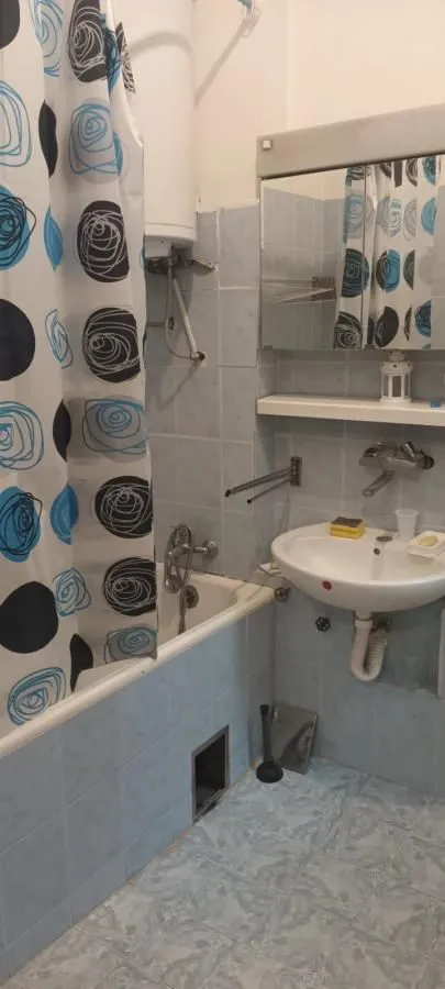 Rent, two bedroom apartment, 60m², Kalenić Pijaca, Vračar Sve Podlokacije