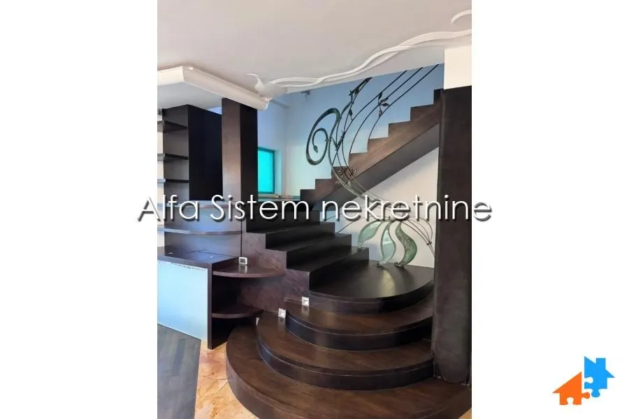 Izdavanje, stan, 220m², Savski Venac, Beograd