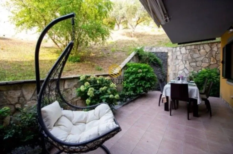 Sale, apartment, 176m², Lastva Grbaljska, Kotor