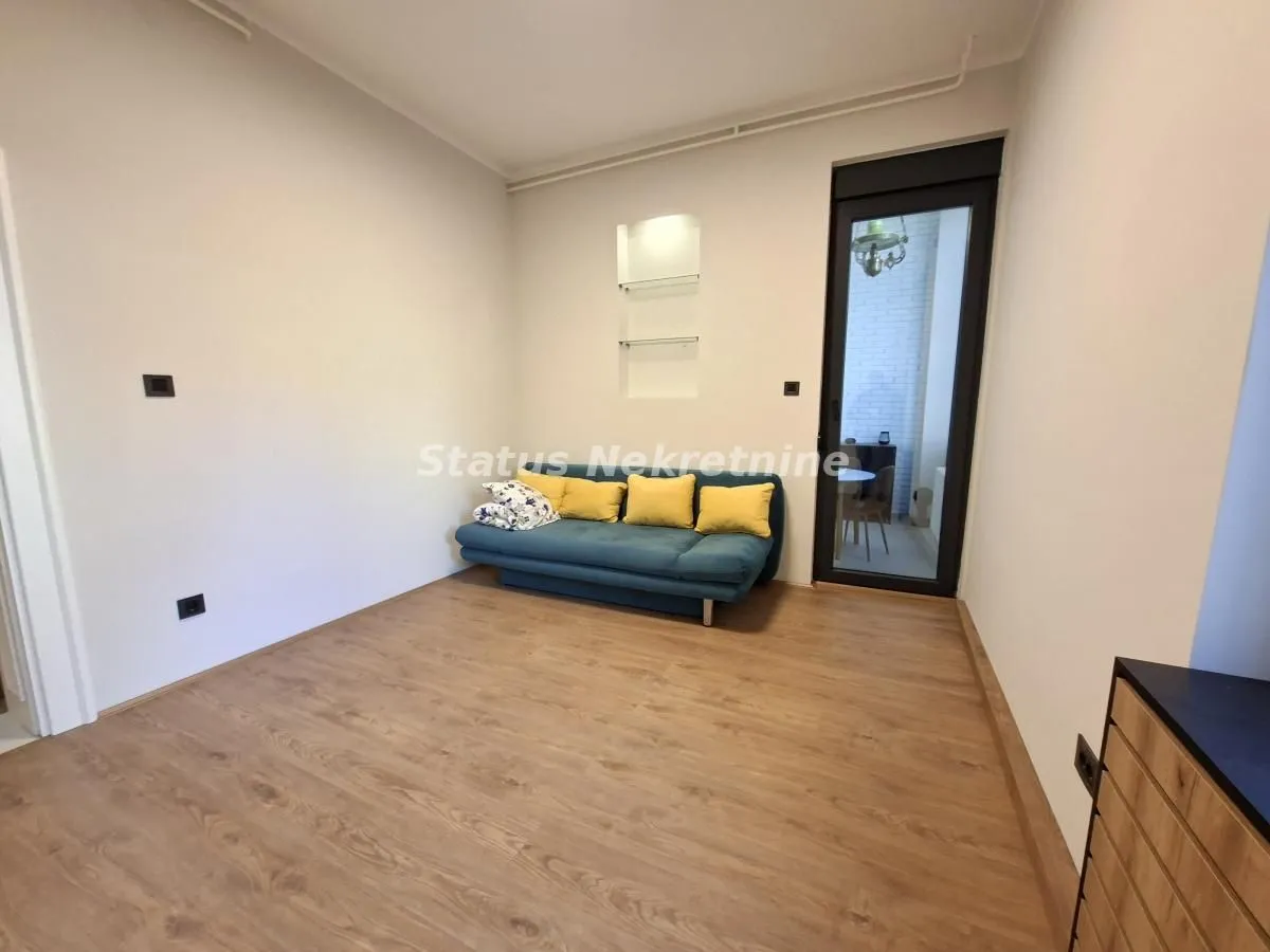 Prodaja, trosoban stan, 100m², Stari grad, Novi Sad
