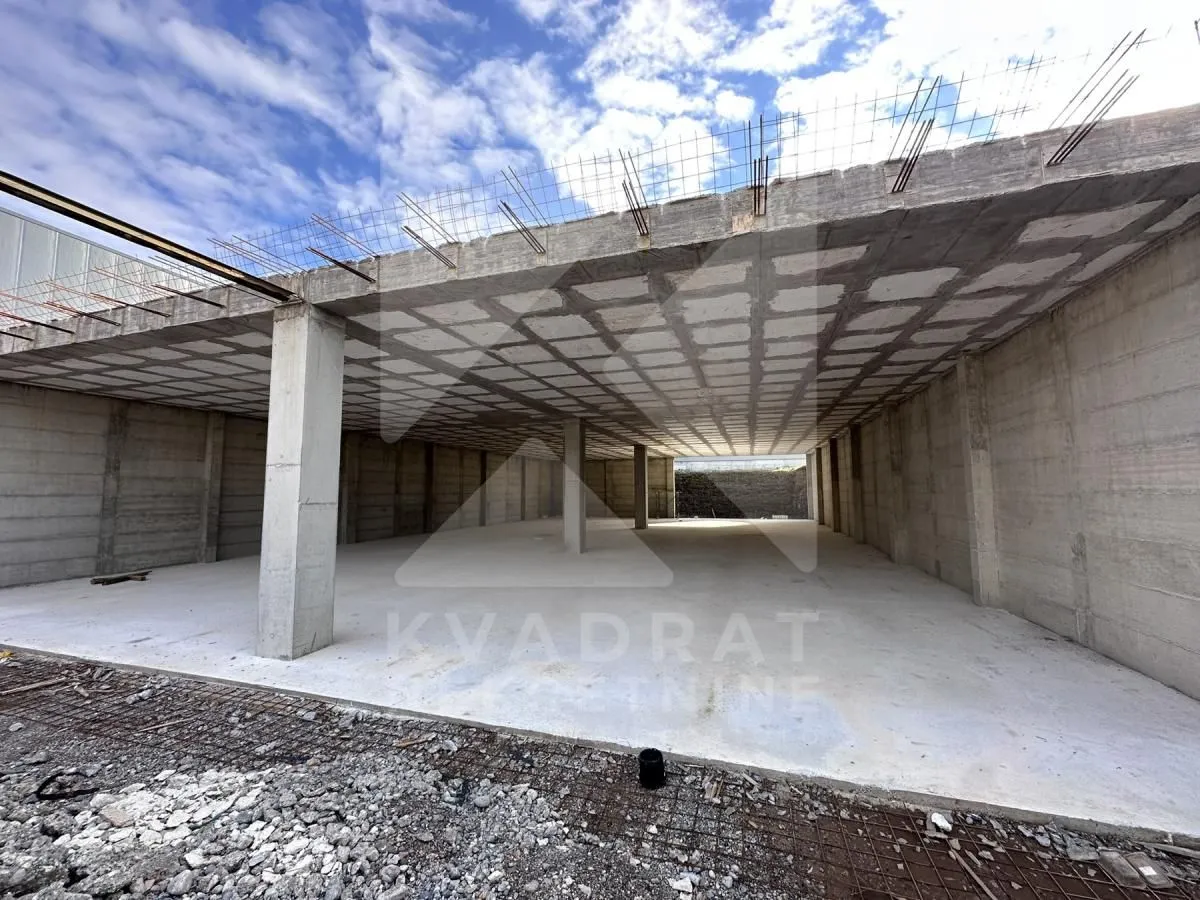Rent, office space, 900m², Kuće Rakića, Podgorica