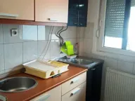 Izdavanje, trosoban stan, 80m², Medijana, Niš - image 2