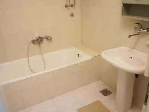 Rent, two bedroom apartment, 66m², Vračar Sve Podlokacije, Beograd - image 7