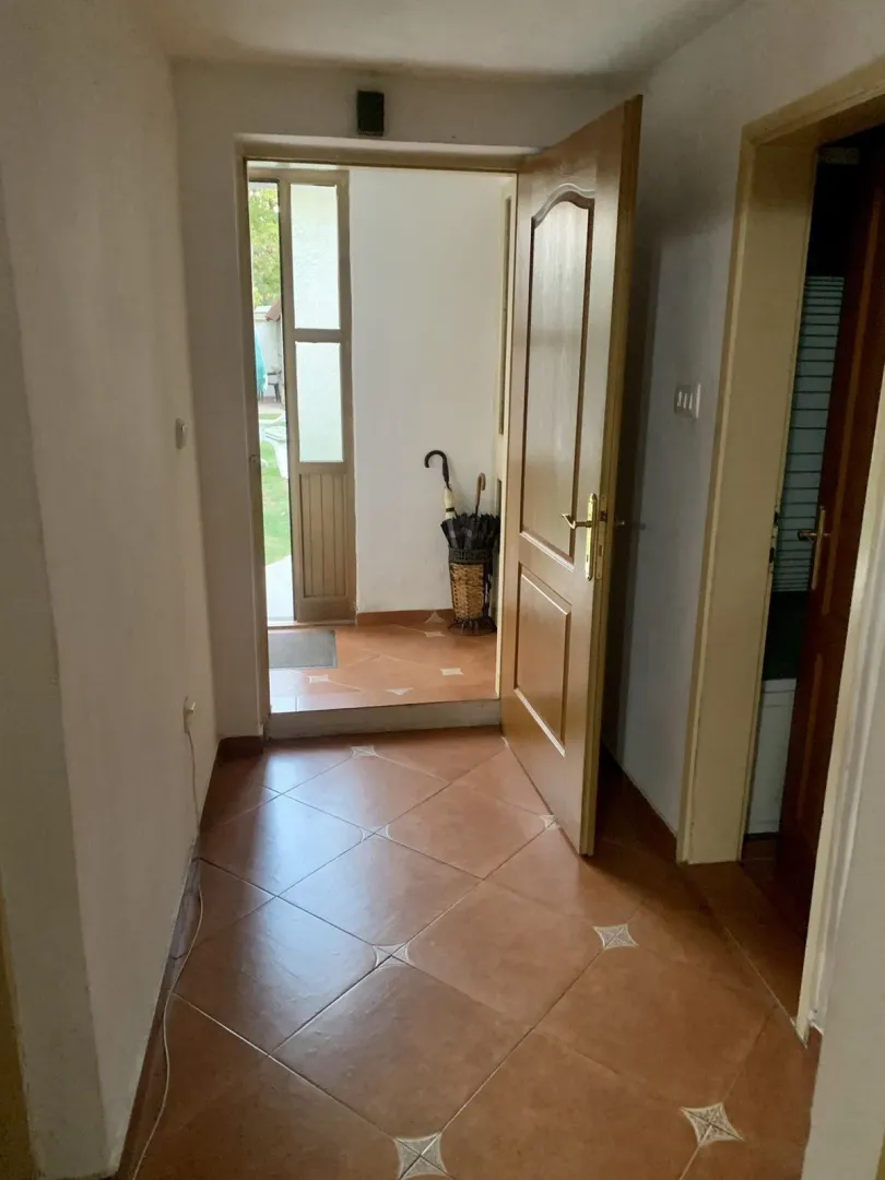Sale, house, 143m², Tološi, Podgorica