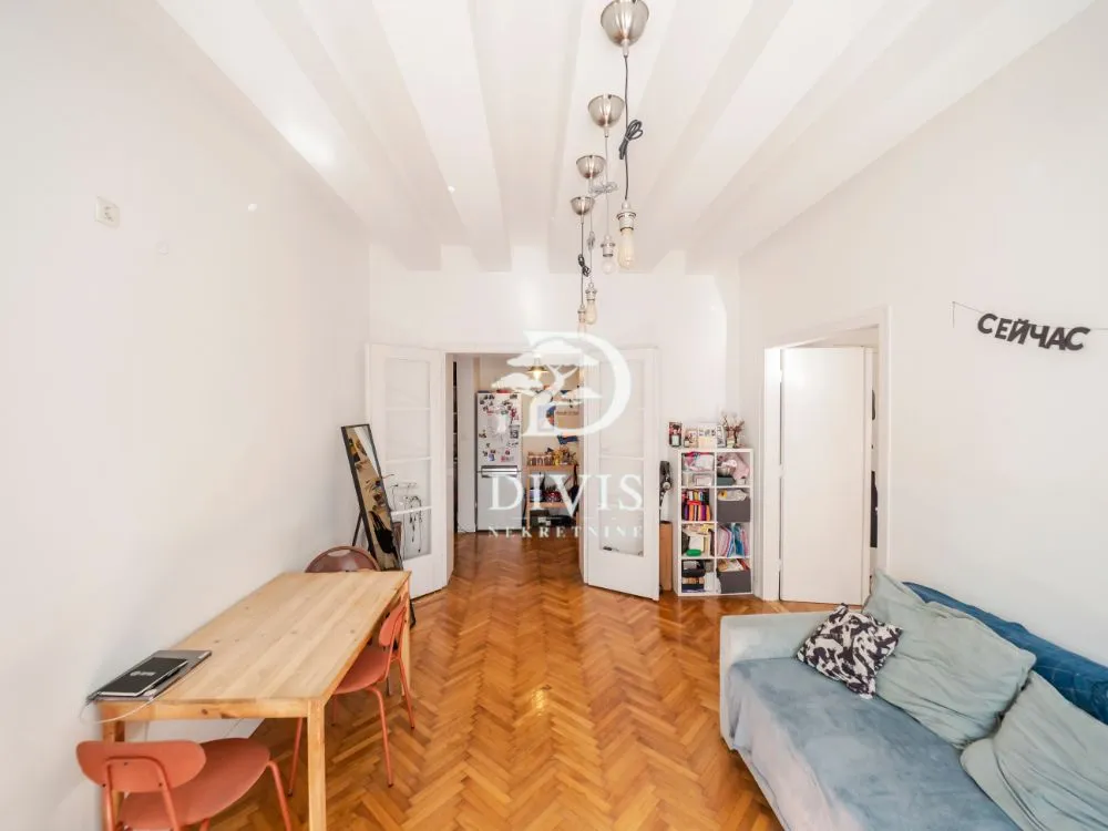 Prodaja, trosoban stan, 72m², Obilićev Venac, Beograd