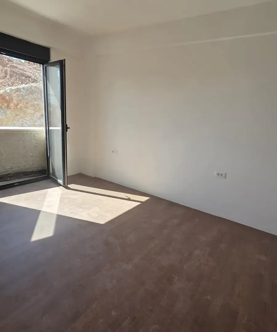 Prodaja, dvosoban stan, 55m², Dubovica, Budva