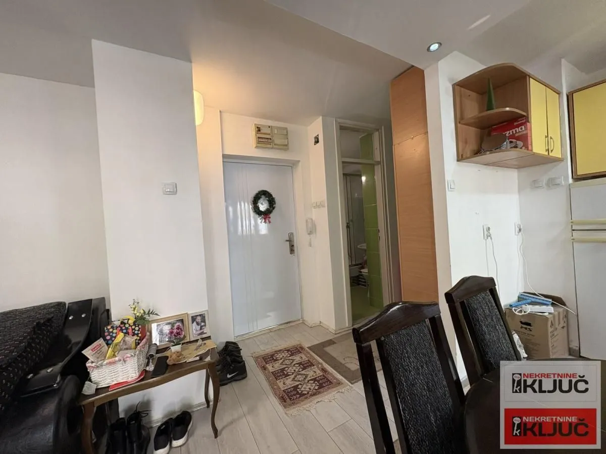 Prodaja, jednosoban stan, 43m², Novo naselje, Novi Sad