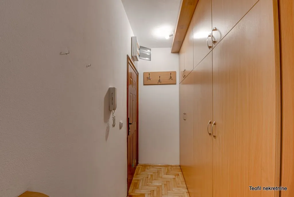 Prodaja, jednosoban stan, 32m², Novi Sad, Srbija