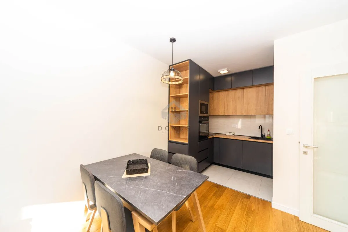 Prodaja, jednosoban stan, 49m², Central Point, Podgorica