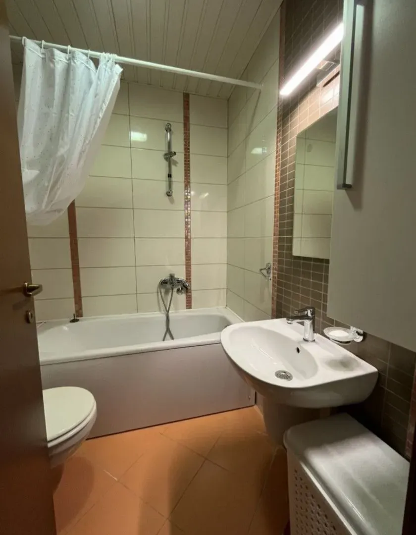 Rent, one bedroom apartment, 53m², City Kvart, Podgorica