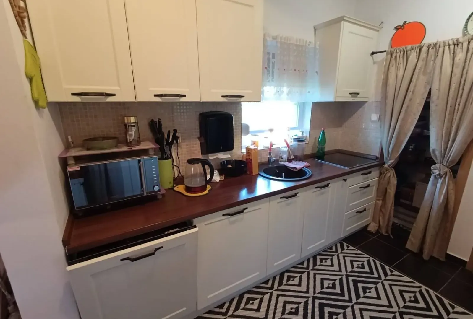 Prodaja, kuća, 200m², Donja Gorica, Podgorica