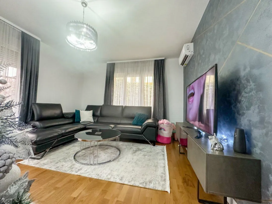 Prodaja, jednosoban stan, 52m², Tološi, Podgorica