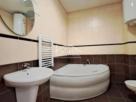 Izdavanje, četvorosoban stan, 204m², Đeram Pijaca, Beograd - image 16