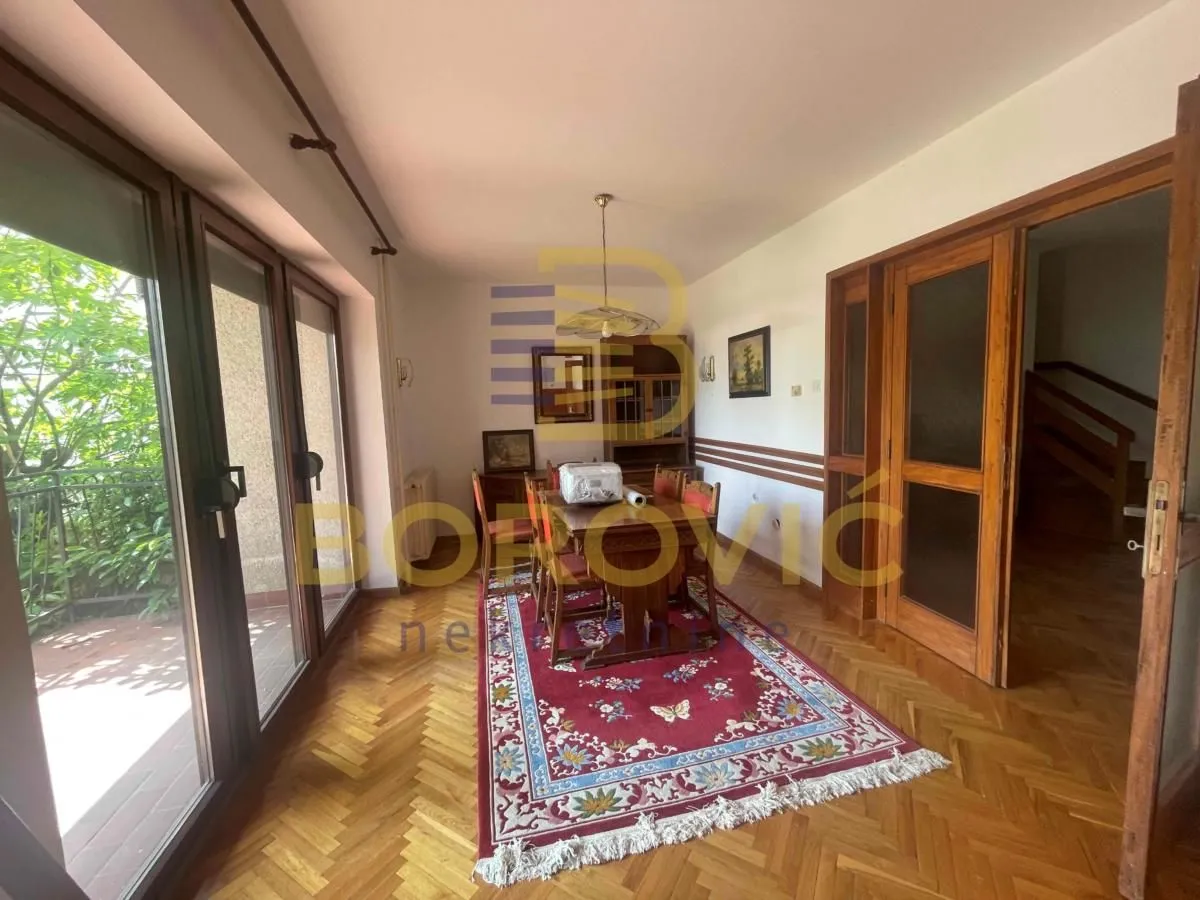 Sale, house, 320m², Rušanj, Beograd