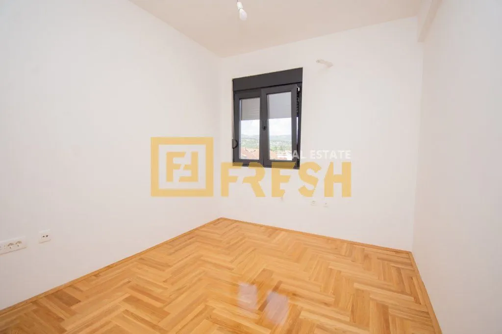 Prodaja, dvosoban stan, 67m², Tološi, Podgorica