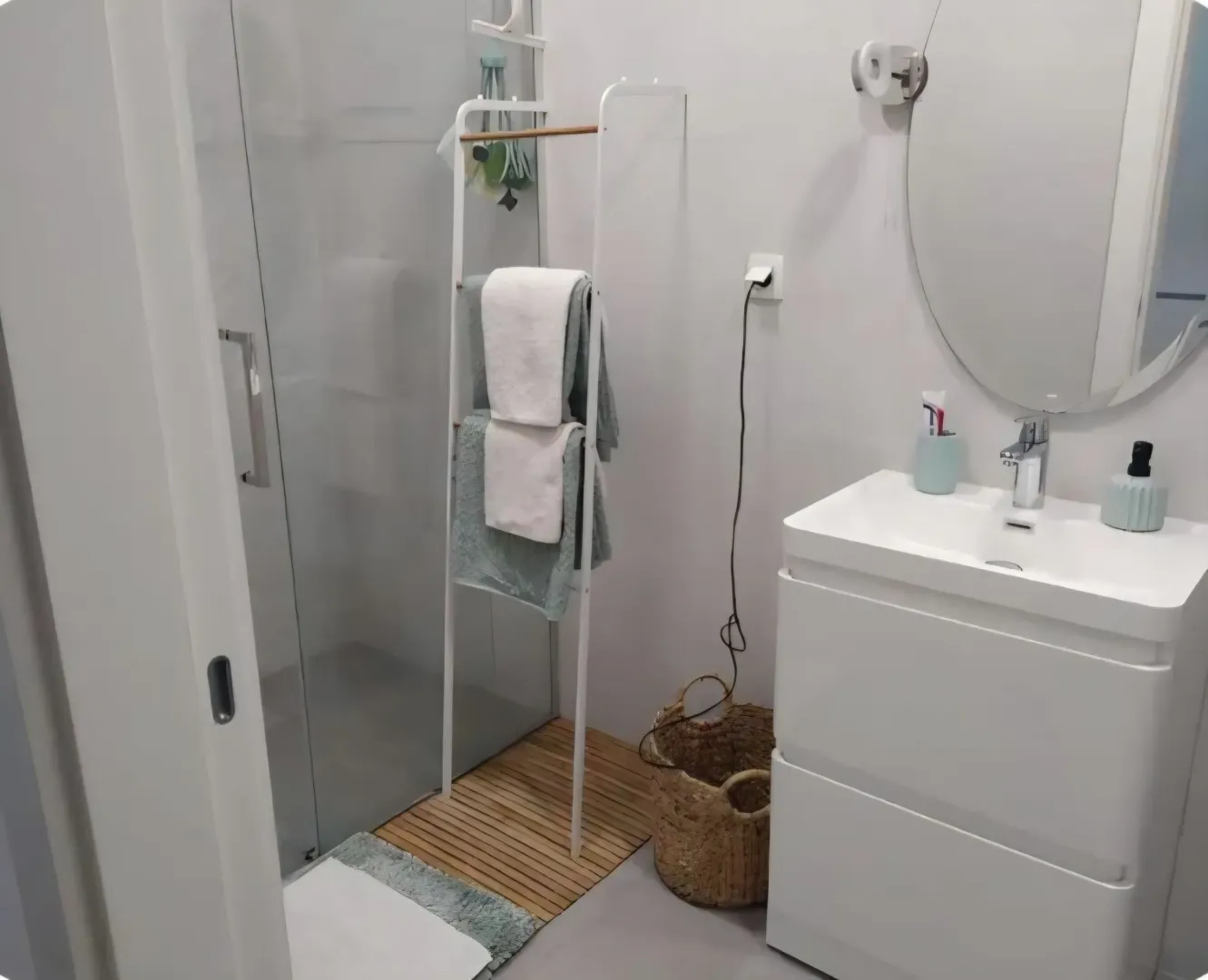 Rent, one bedroom apartment, 65m², Centar, Bar